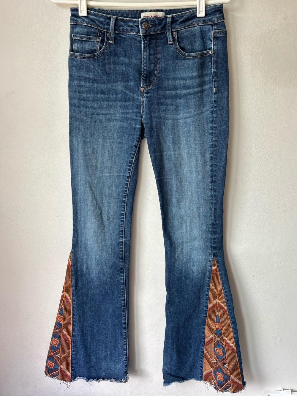 Driftwood Farrah Floral Embroidered Flare Jeans 26 - Picture 4 of 12
